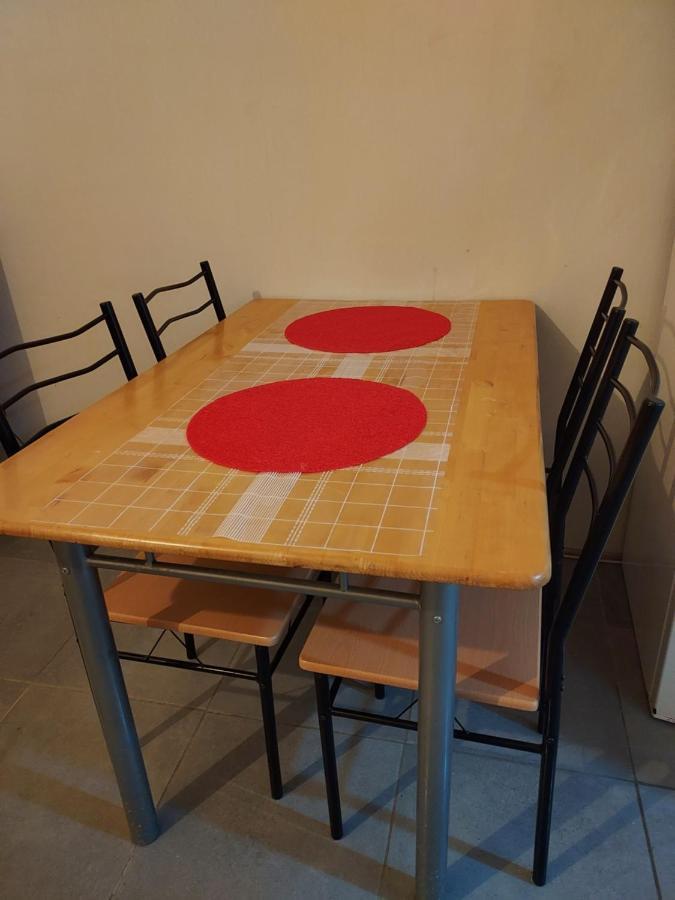 Appartement Meuble Avec Deux Chambres Μουλέν Εξωτερικό φωτογραφία